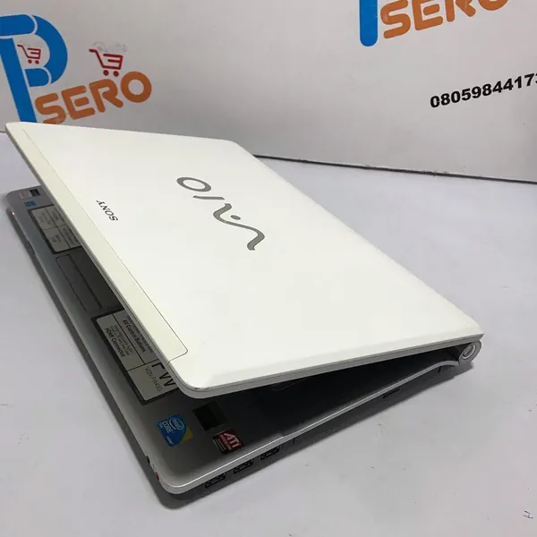 Sony VAIO VGN-FW43G Laptop Core 2 Duo 3GB Ram 320HDD Super Fast Free wireless Mouse