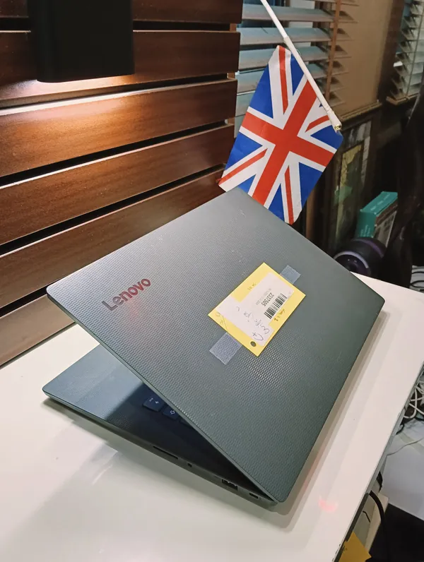 Lenovo IdeaPad 81QH Intel Core i3(2.0GHz) 6th Gen 128GB SSD 8GB Ram Keyboard Light