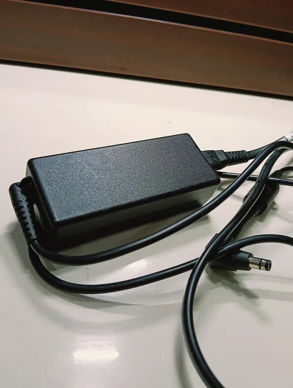 Follow Come Panasonic Laptop Charger