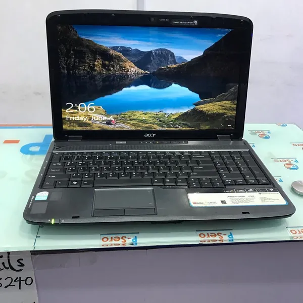 Acer Aspire 5735Z Intel pentium 3GB Ram 320GB HDD 2.4GHz Sharp Webcam