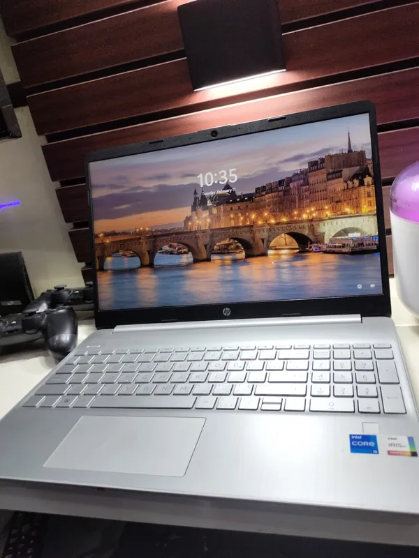 Hp 15-dy2xx-Intel core i5 -11th Gen-512gb ssd -8gb ramHDMI-Keyboardlight