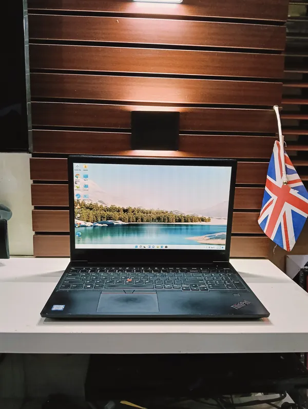 Lenovo ThinkPad E950 Intel Core i5 (1.8GHz) 8th Gen 512GB SSD 8GB Ram Windows 11 Pro