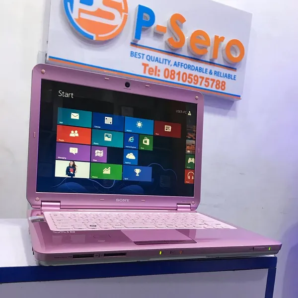 Sony VAIO VGN-S92XS Super Clean Pink color Core 2 Duo 4GB RAM 250GB HDD