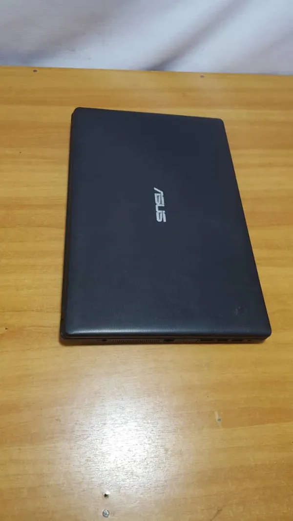 UK Used Asus U43E Core i3 4GB Ram 320HDD